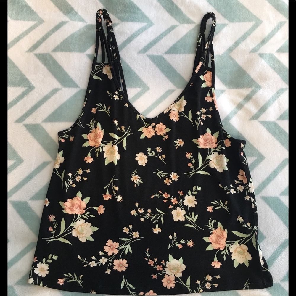 Black Floral cropped Tank